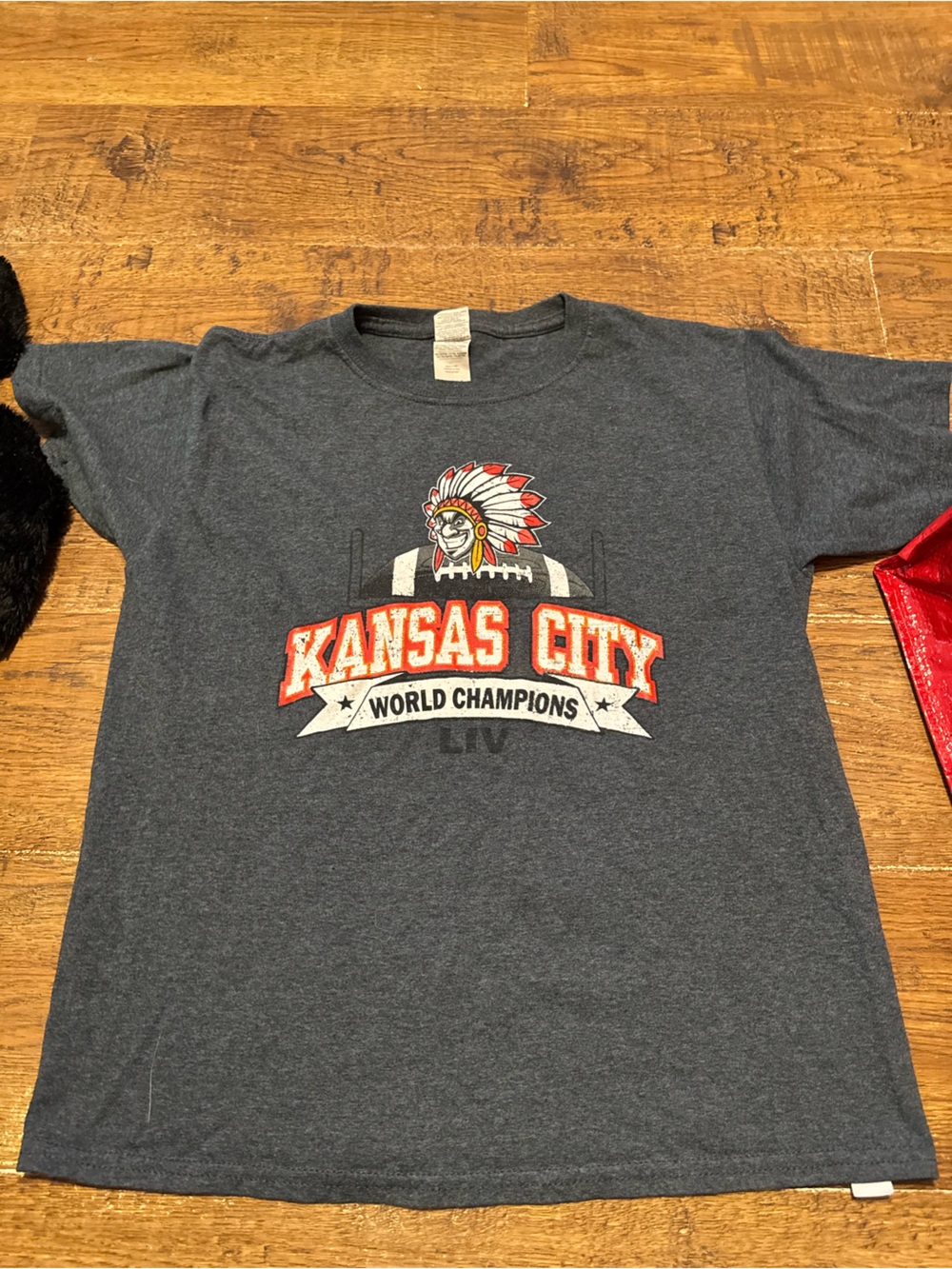 Kansas City Chiefs Super Bowl LV World Champions T-Shirt boys L
